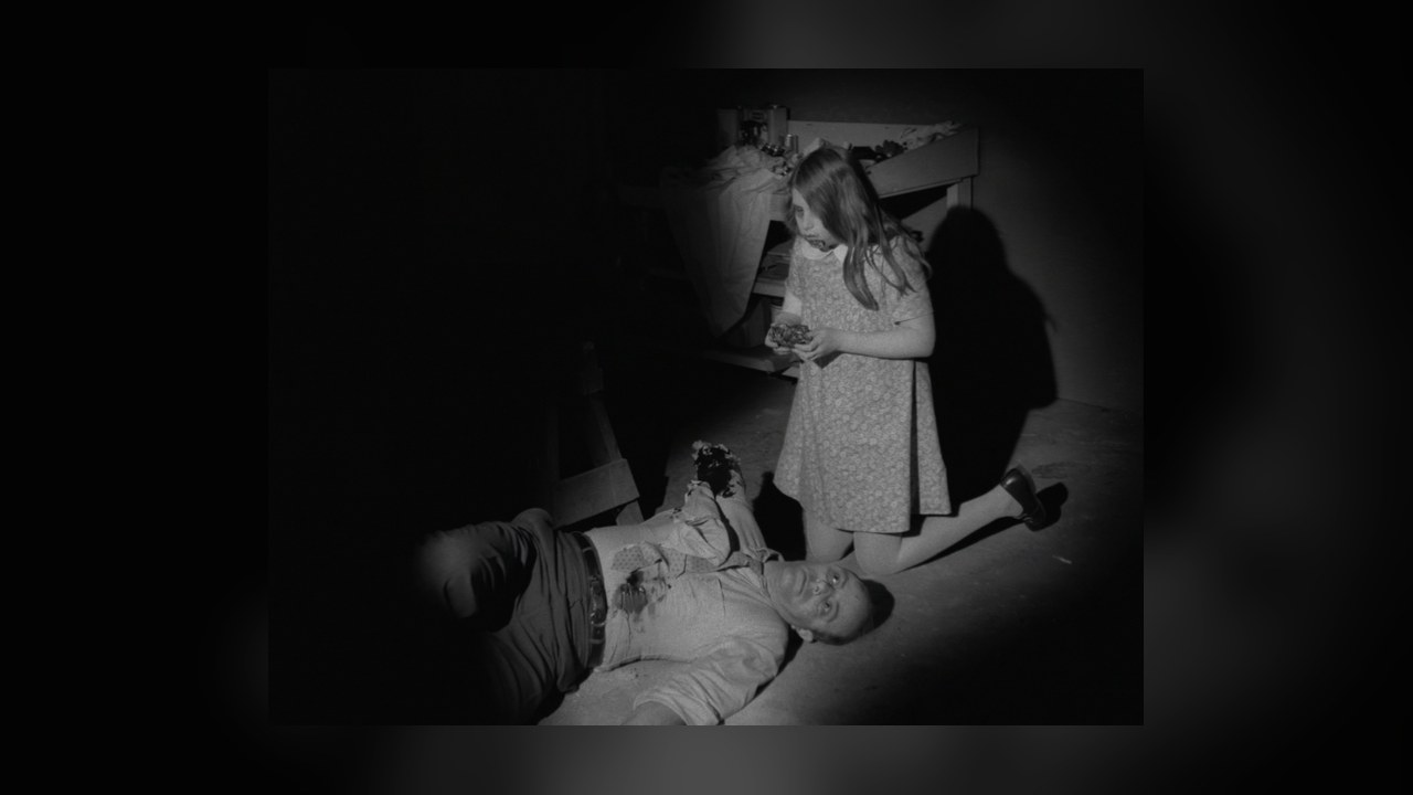 Karen Cooper ghoul scene in Night of the Living Dead